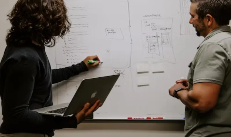 How to create a stellar pre-launch sales strategy