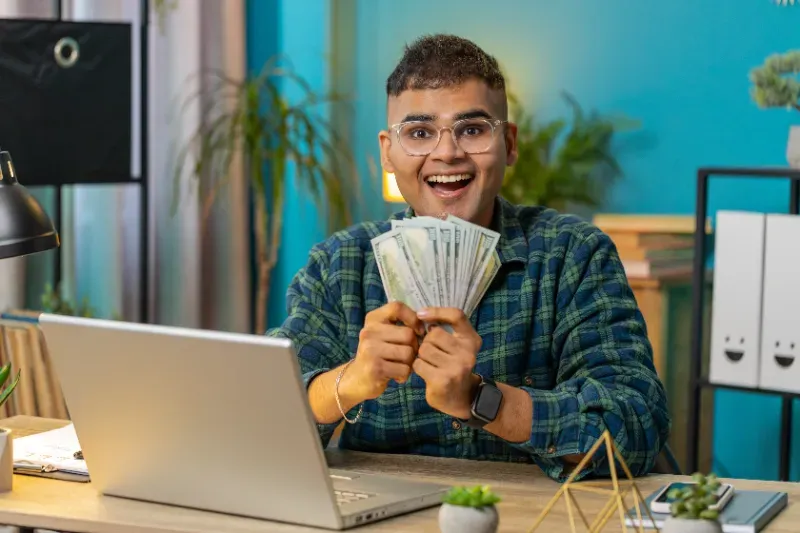 10 ways to make money online (+ the financial platform you need)