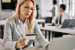 Trust card review [2027]: Features, fees and more